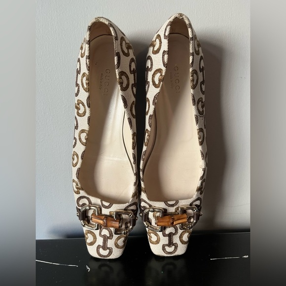Gucci Shoes - Authentic Gucci Monogram Flats Fabric outside, leather inside and sole. Size 8B.